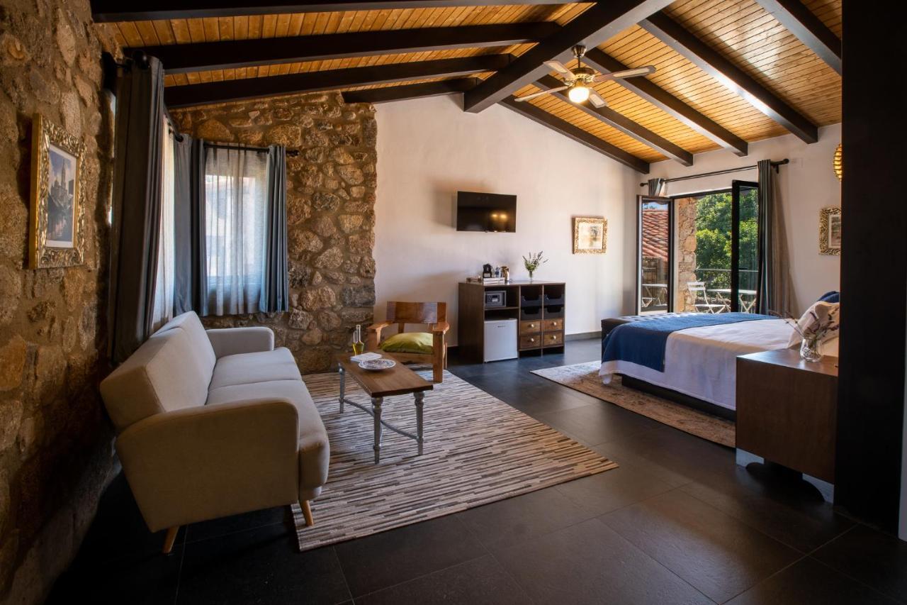 Aqua Et Oleum Hotel Villamiel Екстериор снимка